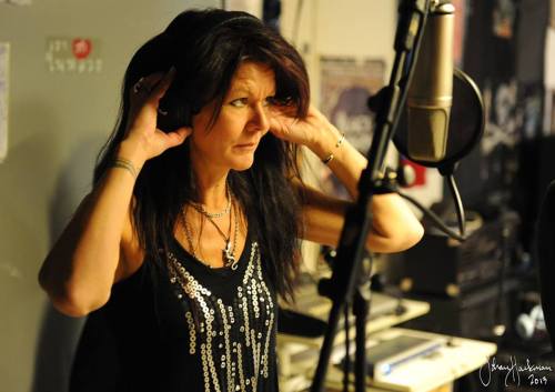 1383362_595576953837883_1469148347_n